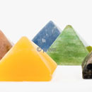 Pyramide-diverse-Farben